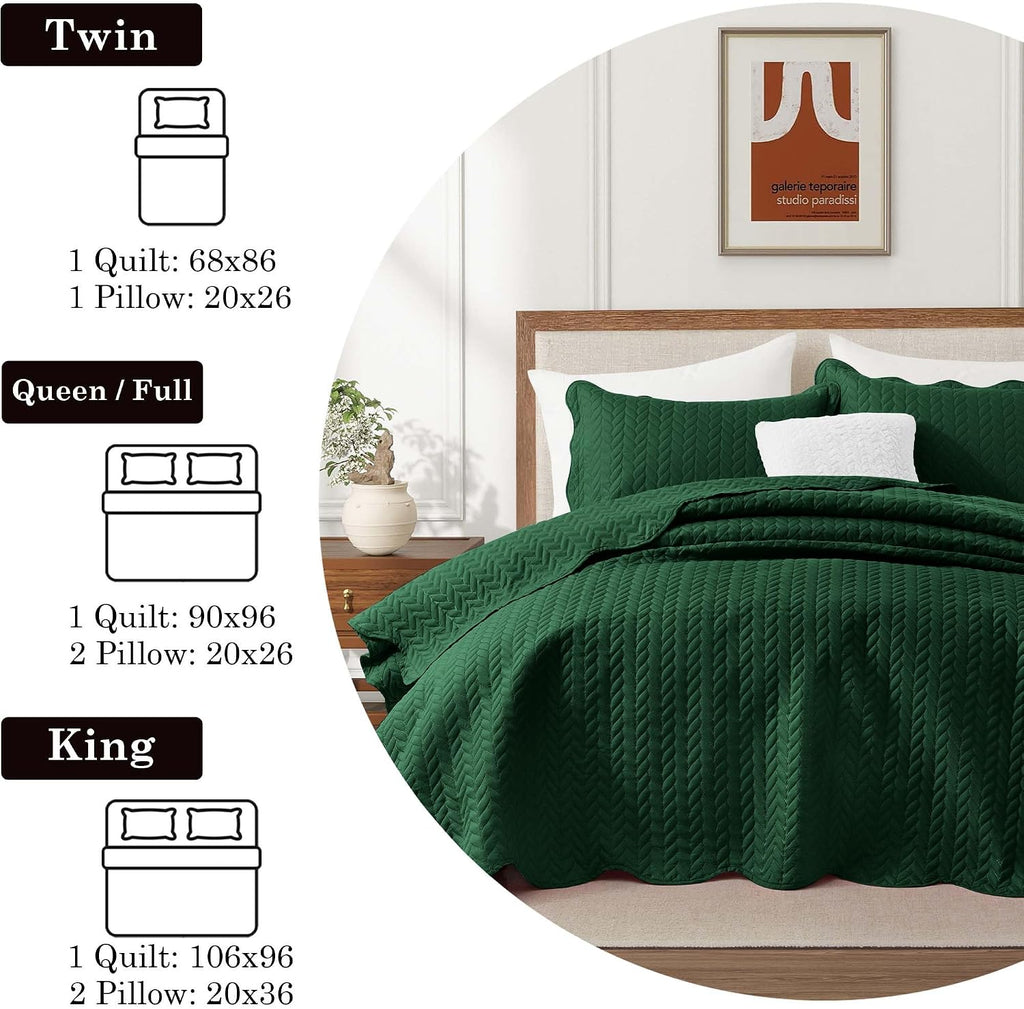MOONLIGHT20015 Twin Quilt Bedding Set (68' x 86') - Bulk Pack of 10 Wholesale for Hotels, Guest Bedroom & Airbnbs - Lightweight Microfiber Reversible Embossed Quilts Bedspreads (Emerald)