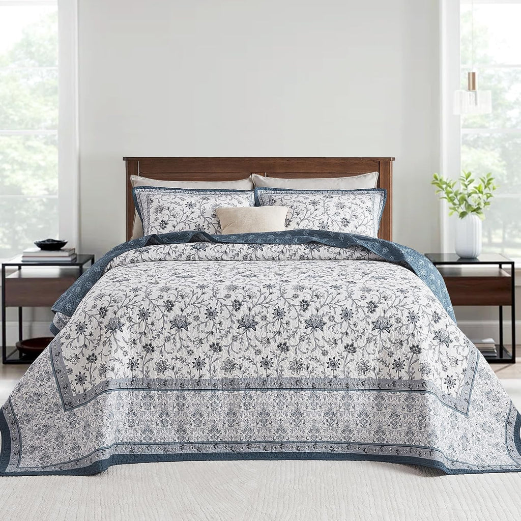 Oversized Queen Bedspreads 120'x102' - 100% Cotton Super King Quilt, Farmhouse Blue Floral Pattern, Extra Large Quilted Coverlet, Lightweight Reversible XL Bedding Set, 3 Pcs