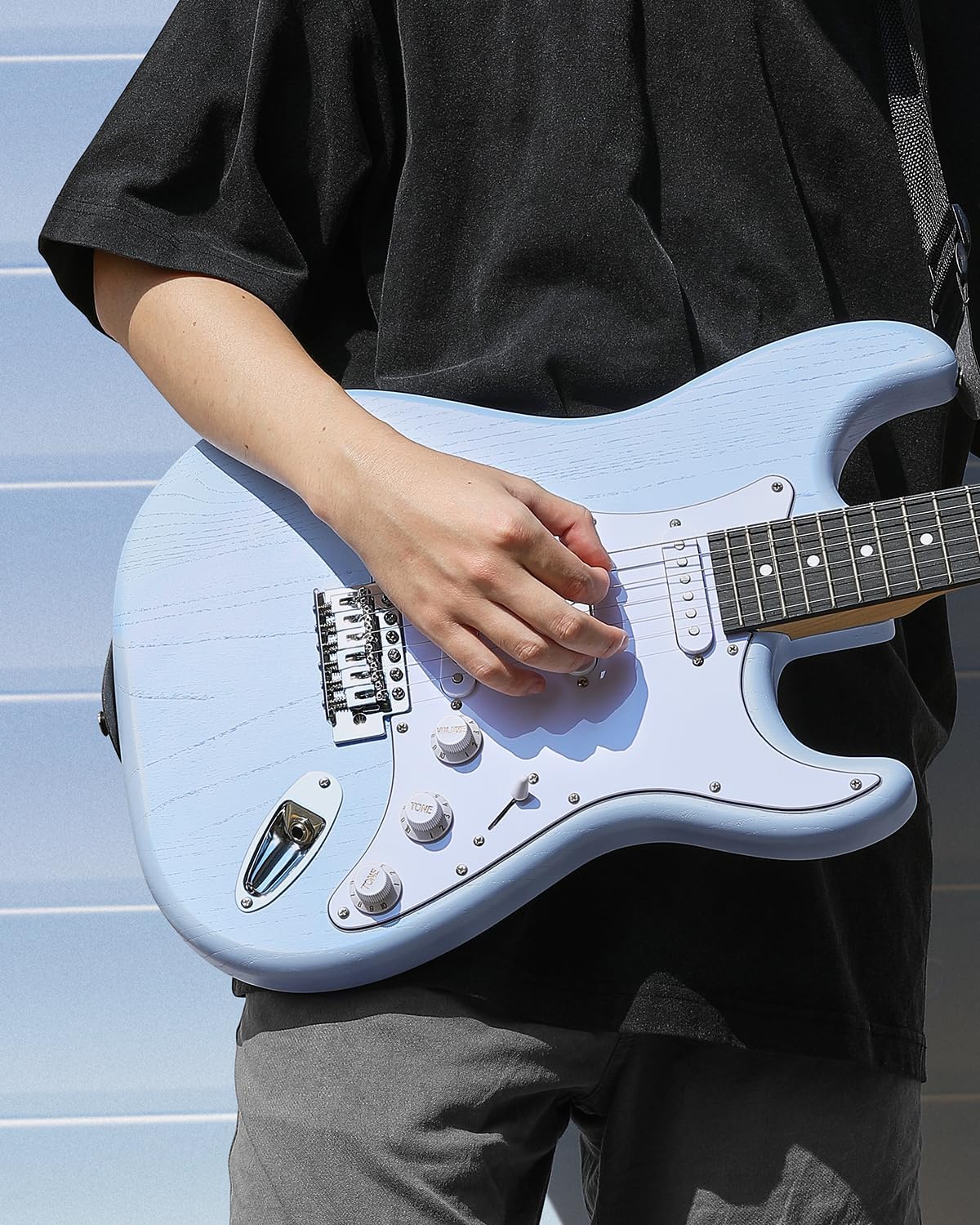 DONNER DST-80 Electric Guitar 39' Beginner Electric Guitar Kit with Amp, Classic SSS Pickup Complete with Gig Bag, Tuner, Capo, Strap, Picks, and Free Online Lessons