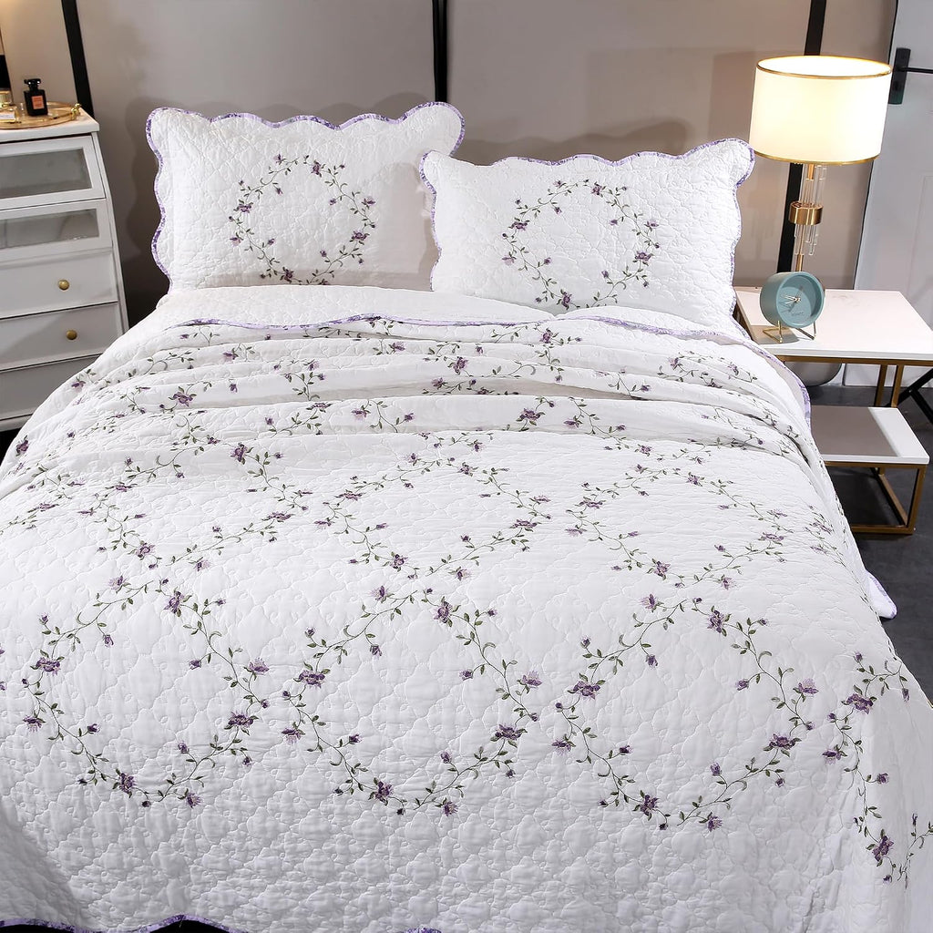 Quilt Set Purple Floral 3D Embroidery Pattern 3 PCS 100% Cotton Reversible Quilted Embroidered Decorative Bedspreads Coverlet Set, Lightweight &Soft Full Size White Bedding Coverlet for All Season