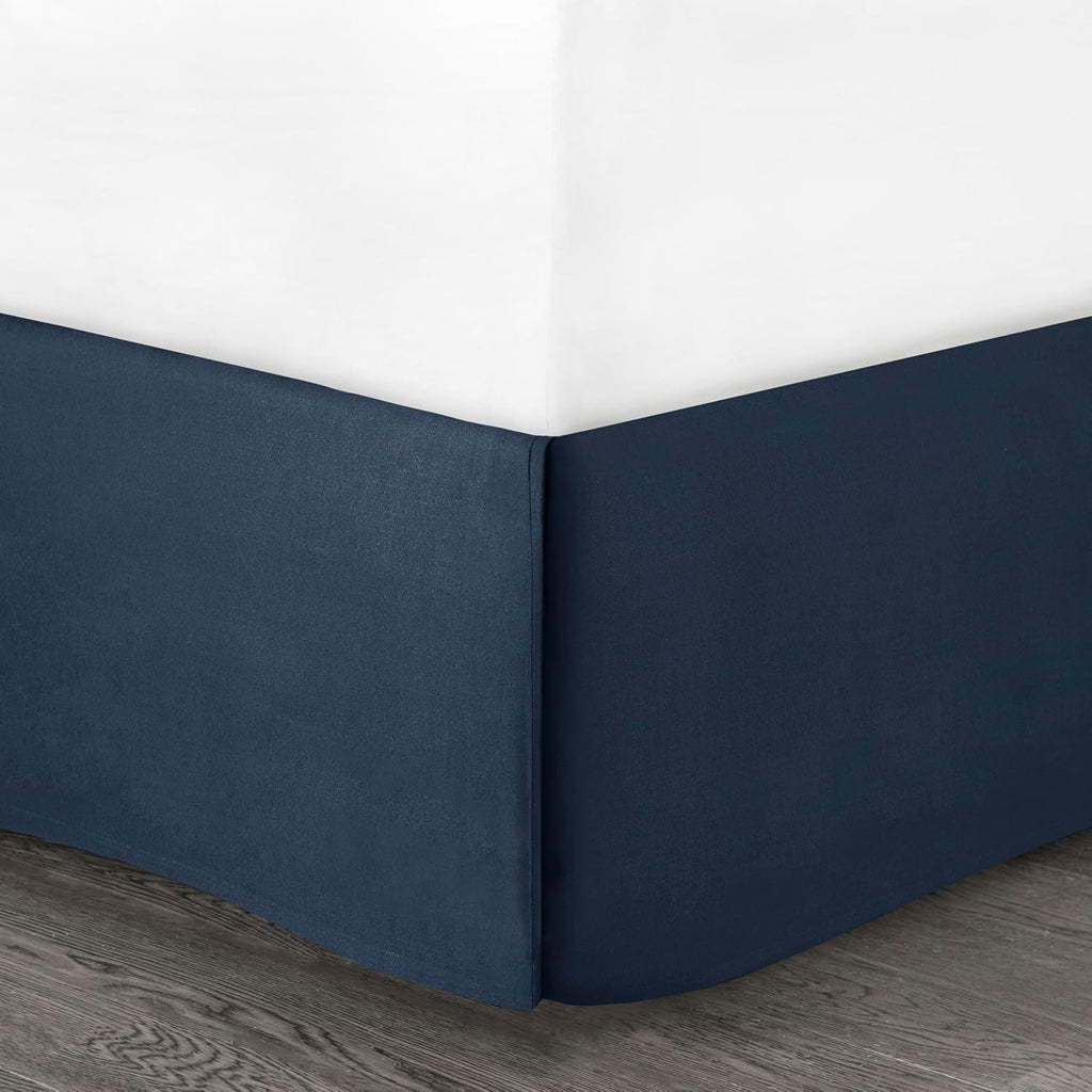 Madison Park Walter Comforter - Luxe Seersucker Print Design, All Season Down Alternative Bedding, Matching Shams, Bedskirt, Decorative Pillows, Navy Cal King(104'x92') 7 Piece
