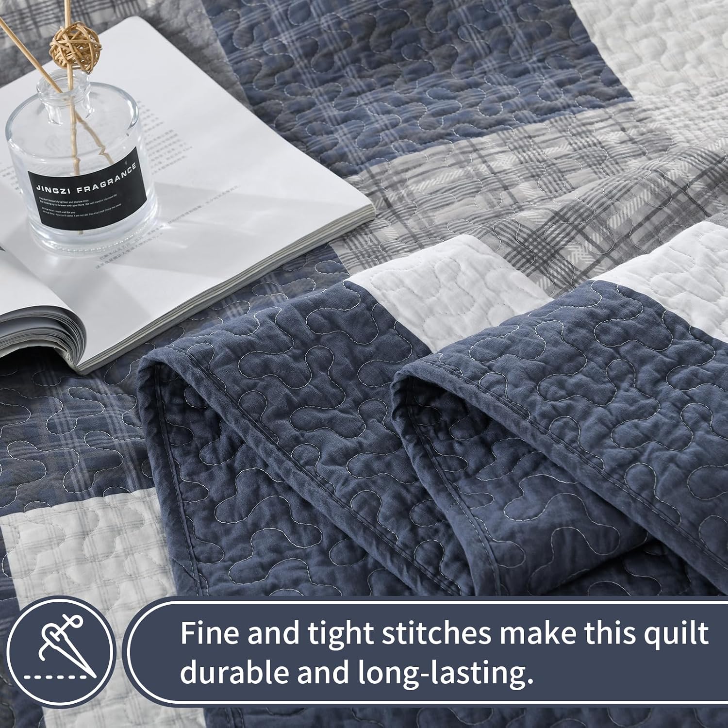 KALOOLA Farmhouse Quilt King Size - 100% Cotton Lightweight Quilted Bedding Set 3 Pcs, Cottage Printed Plaid Bedspread with 2 Pillow Shams, Reversible Bed Coverlet for All Season, Blue/Beige/White