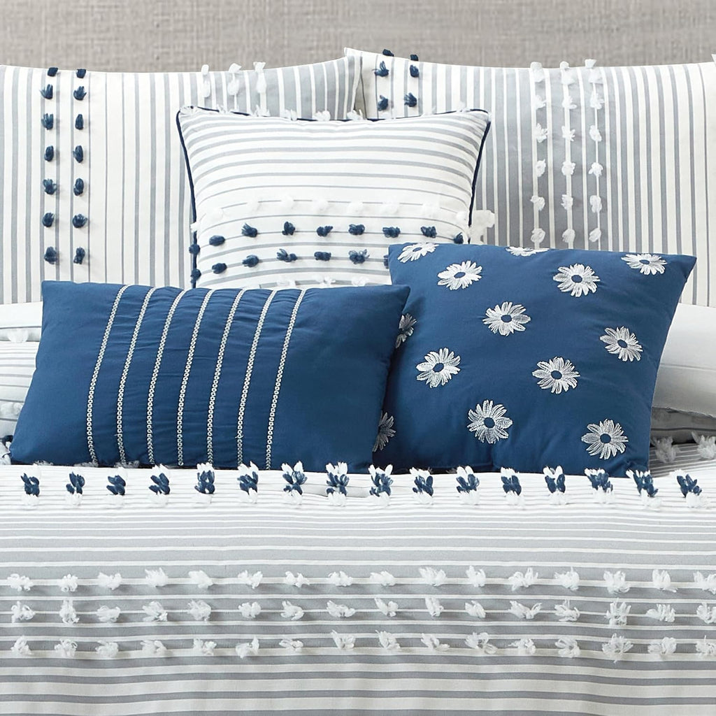 LANCO MODERN LIFESTYLE King Comforter Set, Blue, Jaquard Clip Striped Design, Elegant Soft 7 Pieces Bedding Set for All Seasons, Matching Bedskirt, Pillow Shams and Decor Pillows