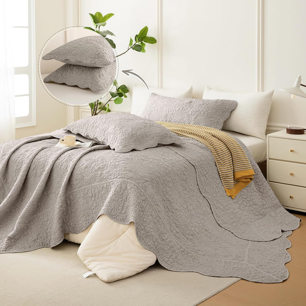 Lady Ann Oversized King 120x120 Quilt Set, 3 Pcs Stone-Washed Crinkled Linen Feel Cal King Size Bedspread Set, Crinkled Scalloped Edge Coverlet Extra Large Quilted Blanket Farmhouse Rustic Bedding Set