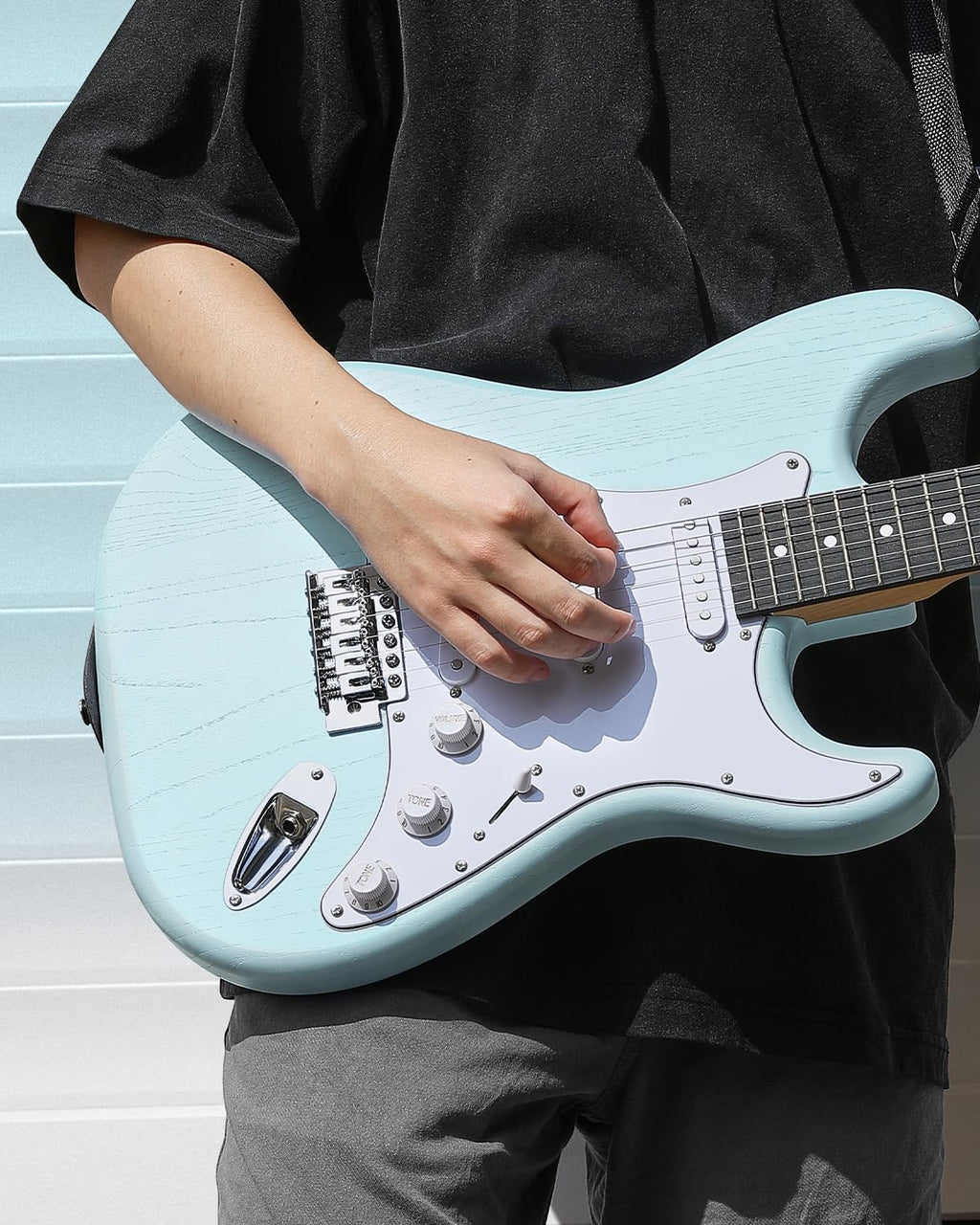 DONNER DST-80 Electric Guitar 39' Beginner Electric Guitar Kit with Amp, Classic SSS Pickup Complete with Gig Bag, Tuner, Capo, Strap, Picks, and Free Online Lessons