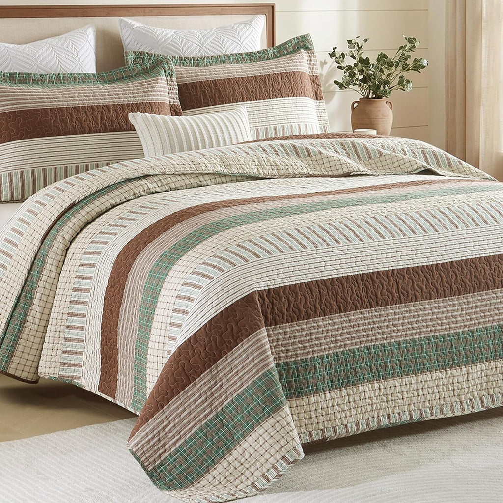 Finlonte 100% Cotton King Size Quilt Set, Patchwork Striped King Quilt Bedding Set Farmhouse Bedspread, Lightweight Quilted Comforter Reversible Bed Spread for All Season, Green/Brown/Beige, 3 Pieces