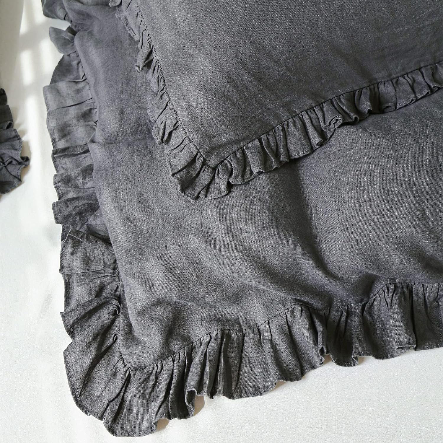 Simple&Opulence 100% Linen Duvet Cover Set, 3 PCS Natural French Flax Dark Grey Ruffle Duvet Cover King Size, Breathable Comfy Linen Bedding Comforter Cover with 2 Pillowcases (Dark Grey, 104' X 92')