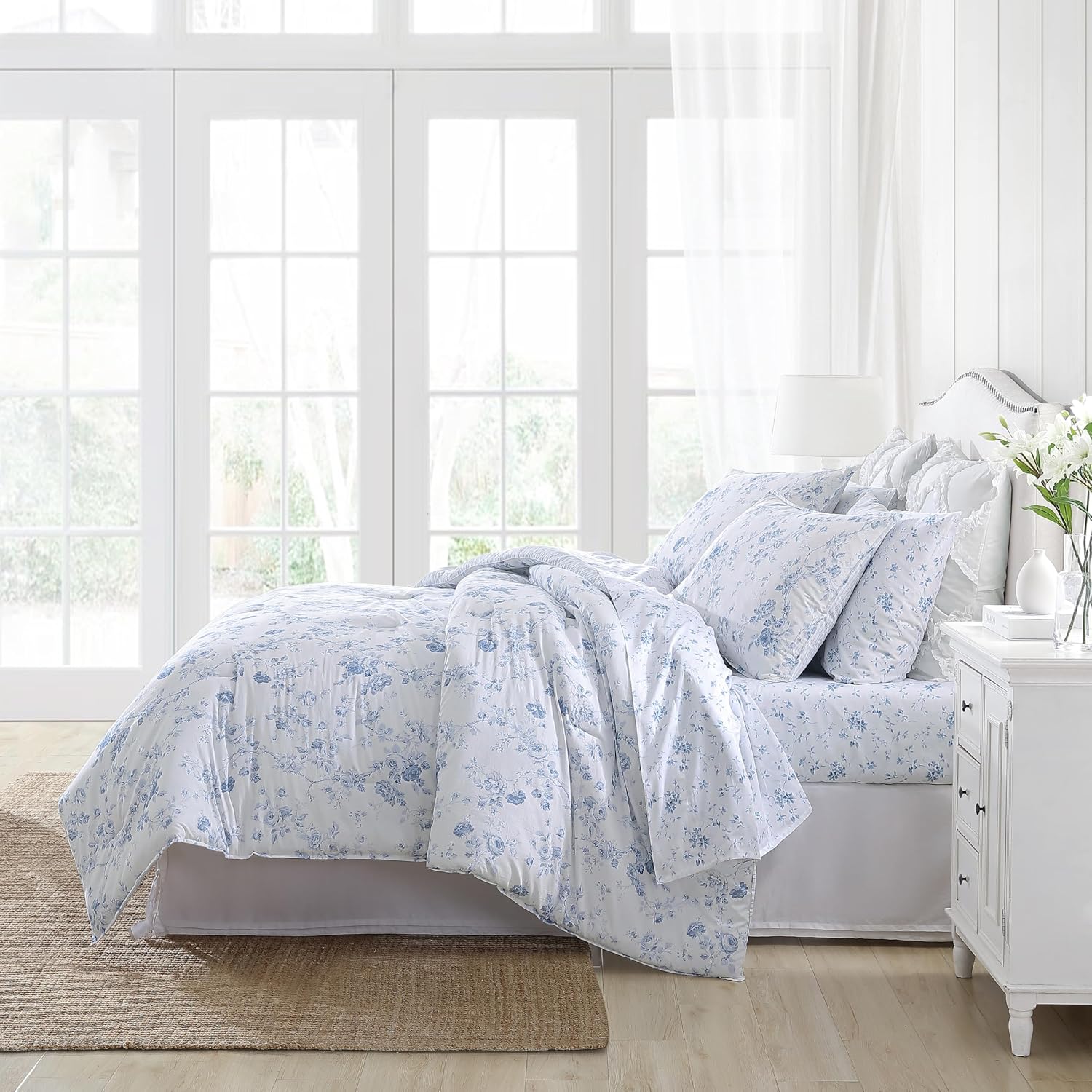 Laura Ashley - Queen Comforter Set, 100% Cotton Bedding, Medium Weight for Year-Round Comfort, Reversible Floral Design, Includes Comforter and Shams, Belinda Blue