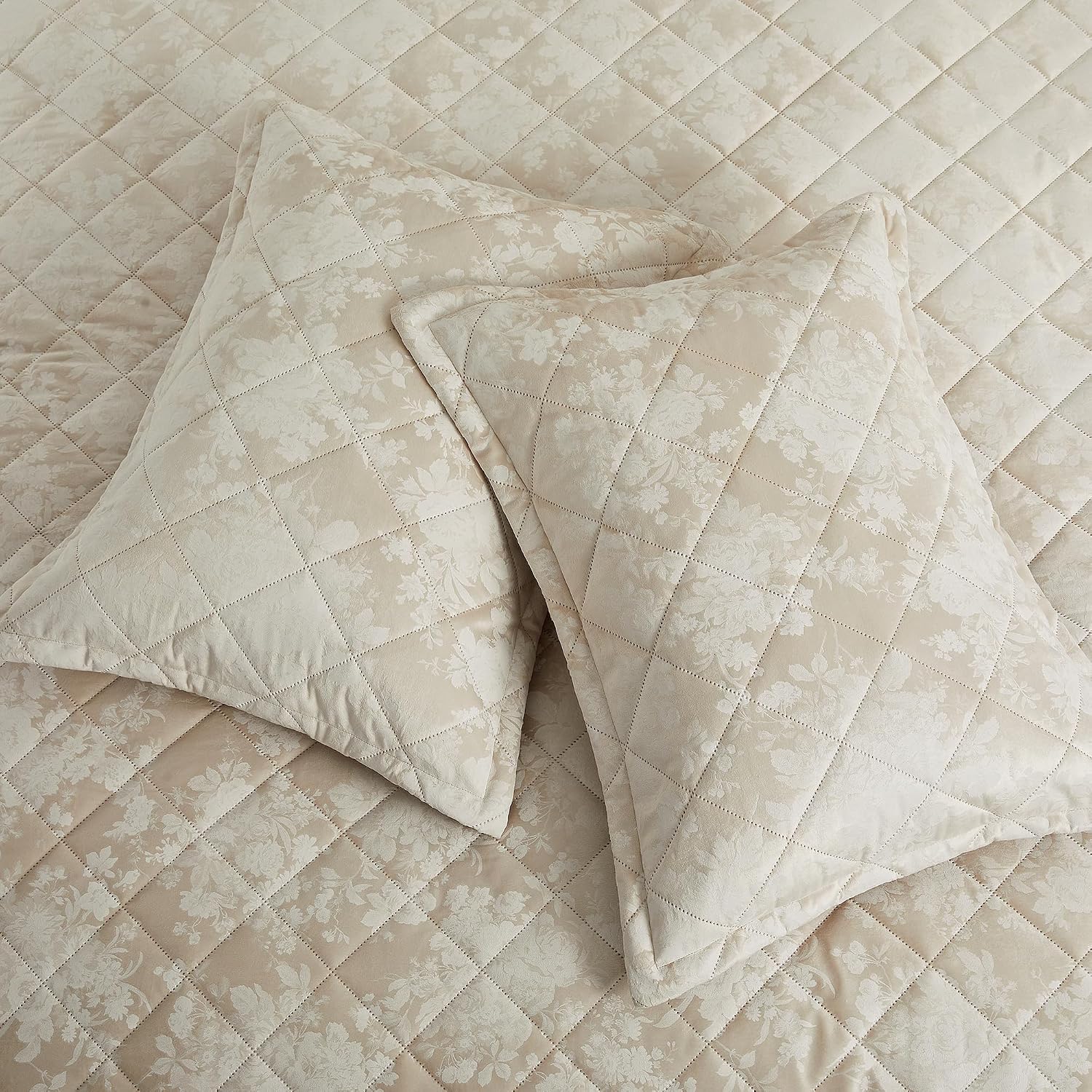 IR Imperial Rooms Velvet King Quilt Size Comforter Bedding Set 3 Pcs - (106'x96') Bedspread Coverlet + 2 Pillow Shams (20'x36'+2') All-Season Quilt Lightweight Diamond Pattern (Beige)