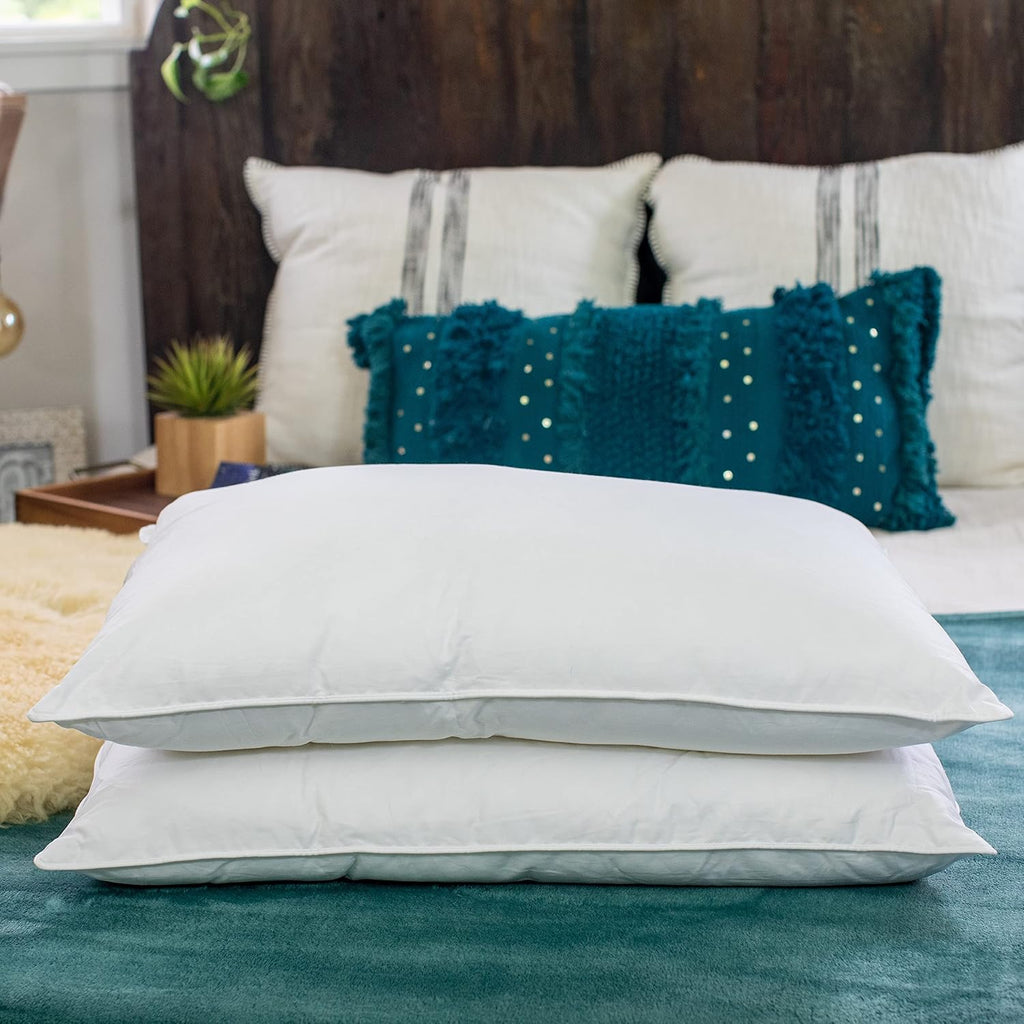 Silk Bedding Direct. Pair of Luxury Mulberry Silk-Filled Pillows. Standard Size, 26' x 20'. A Hypoallergenic Haven, Resting Your Dreams on Pure and Natural Mulberry Silk.