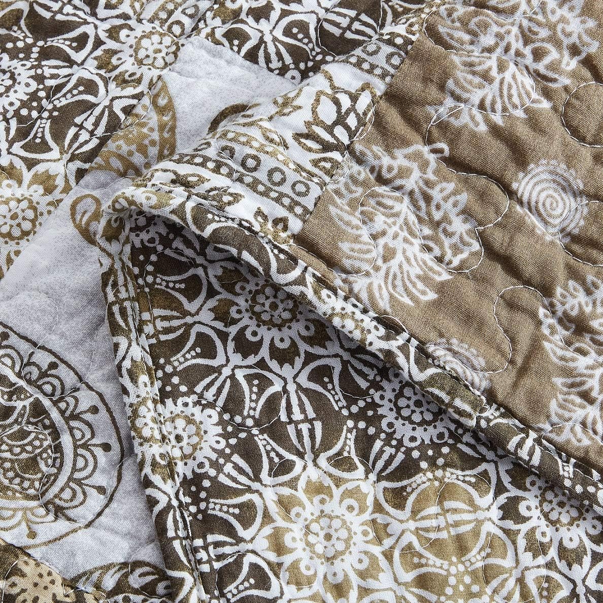 DaDa Bedding Bohemian Cotton Real Patchwork Floral Quilt Bedspread - Moroccan Dreams Filigree Paisley Olive Green Brown - Reversible Multi-Colorful Rustic Quilted Coverlet Set - Twin - 2-Pieces