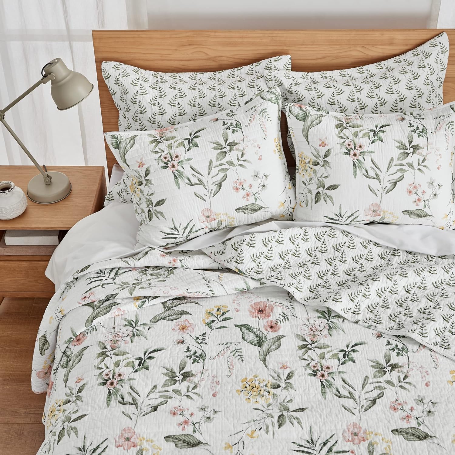 Levtex Home Viviana Reversible Twin XL/Twin Quilt Set (68x86in) with 1 Pillow Sham (26x20in) - Floral - Blush, Green, White - 100% Cotton Twin Size Quilt Bedding Set - Lightweight, Soft, Pre-Washed
