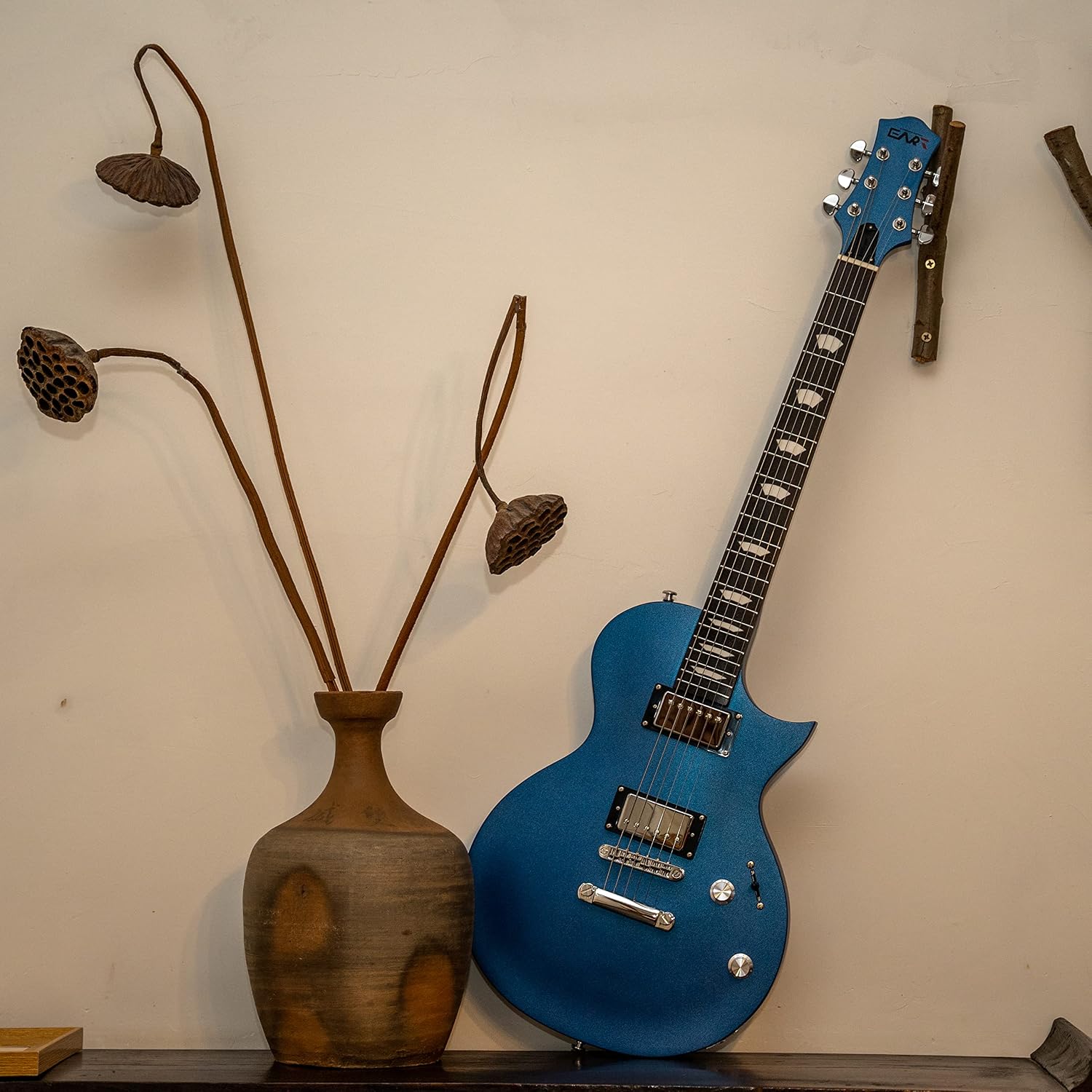 EART EGLP-610 Electric Guitar 24.75' Scale, Roasted Mahogany Body & Neck, Eart Artones-HHC2 Pickups, Stainless Steel Frets