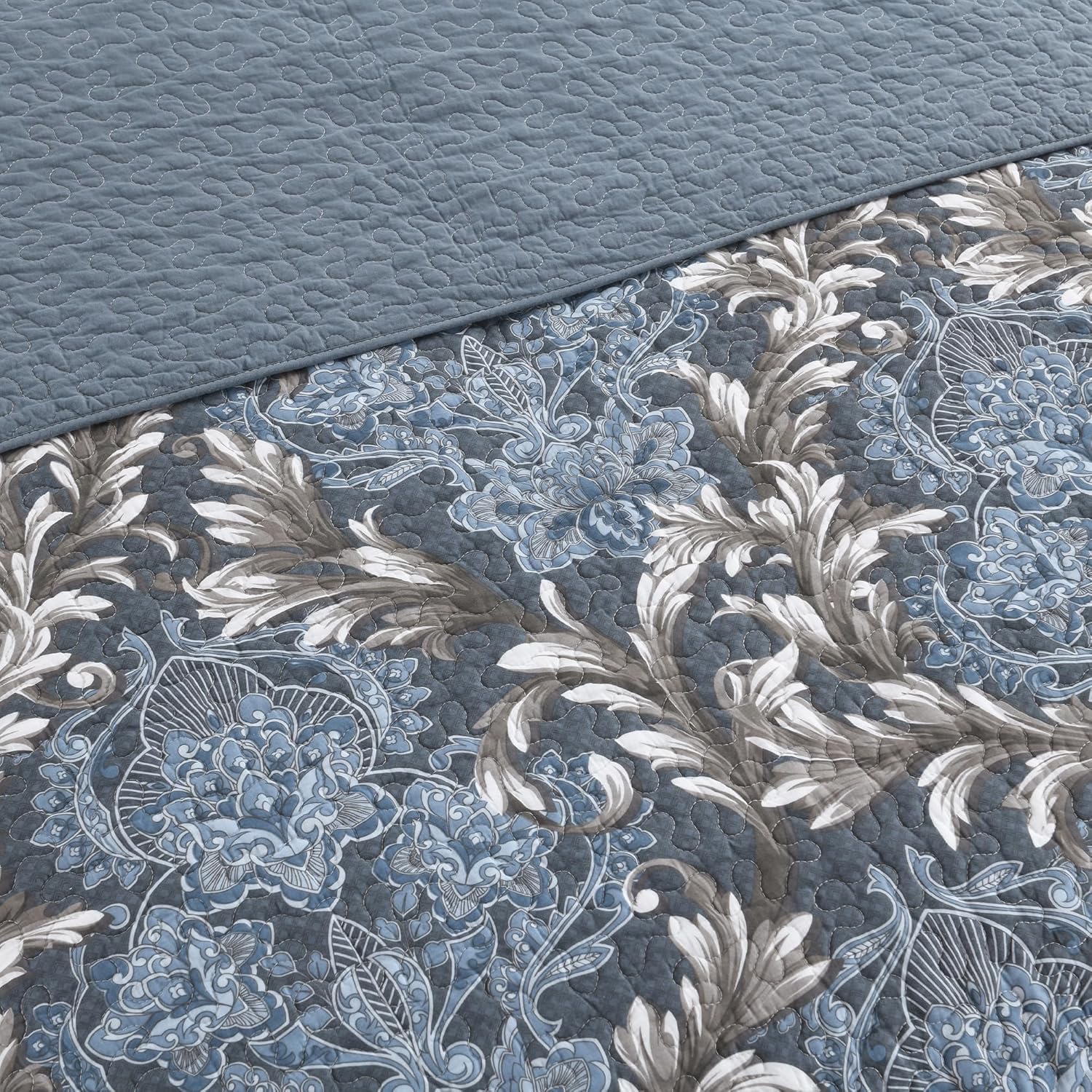 King Size Quilt Set - Blue Gray and White Quilt Set King, 100% Cotton Floral Bedspread Set 3 Piece, Traditional Elegant Lightweight Comforter, Reversible Quilt Bedding Set for All Season