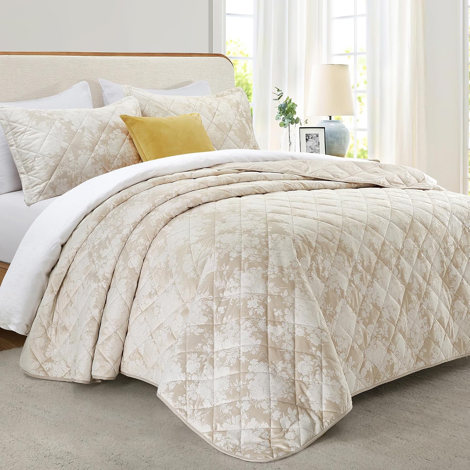 IR Imperial Rooms Velvet King Quilt Size Comforter Bedding Set 3 Pcs - (106'x96') Bedspread Coverlet + 2 Pillow Shams (20'x36'+2') All-Season Quilt Lightweight Diamond Pattern (Beige)