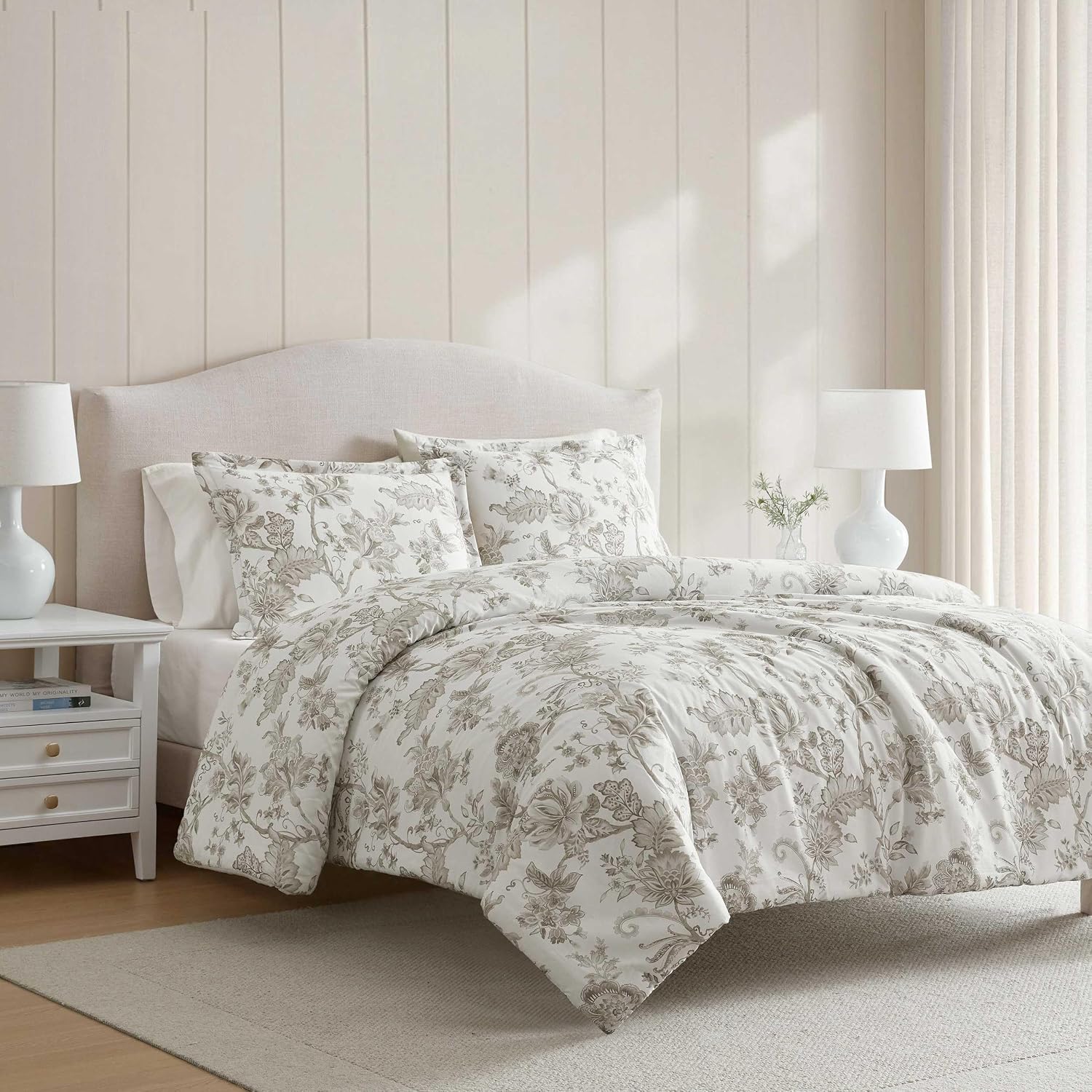 Martha Stewart - Queen Duvet Cover Set, Smooth Sateen Front with Subtle Sheen & Lightweight Cotton Percale Reverse, 3 Piece Bed Set with Matching Pillowcases (Avery Floral Grey)